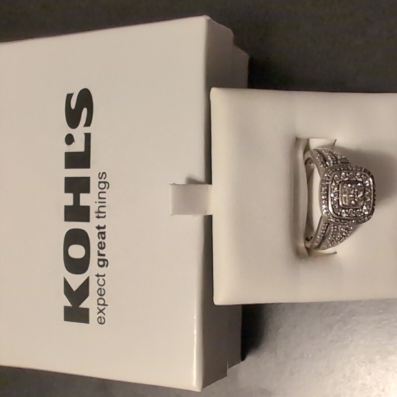 Diamond ring - Picture 4 of 4